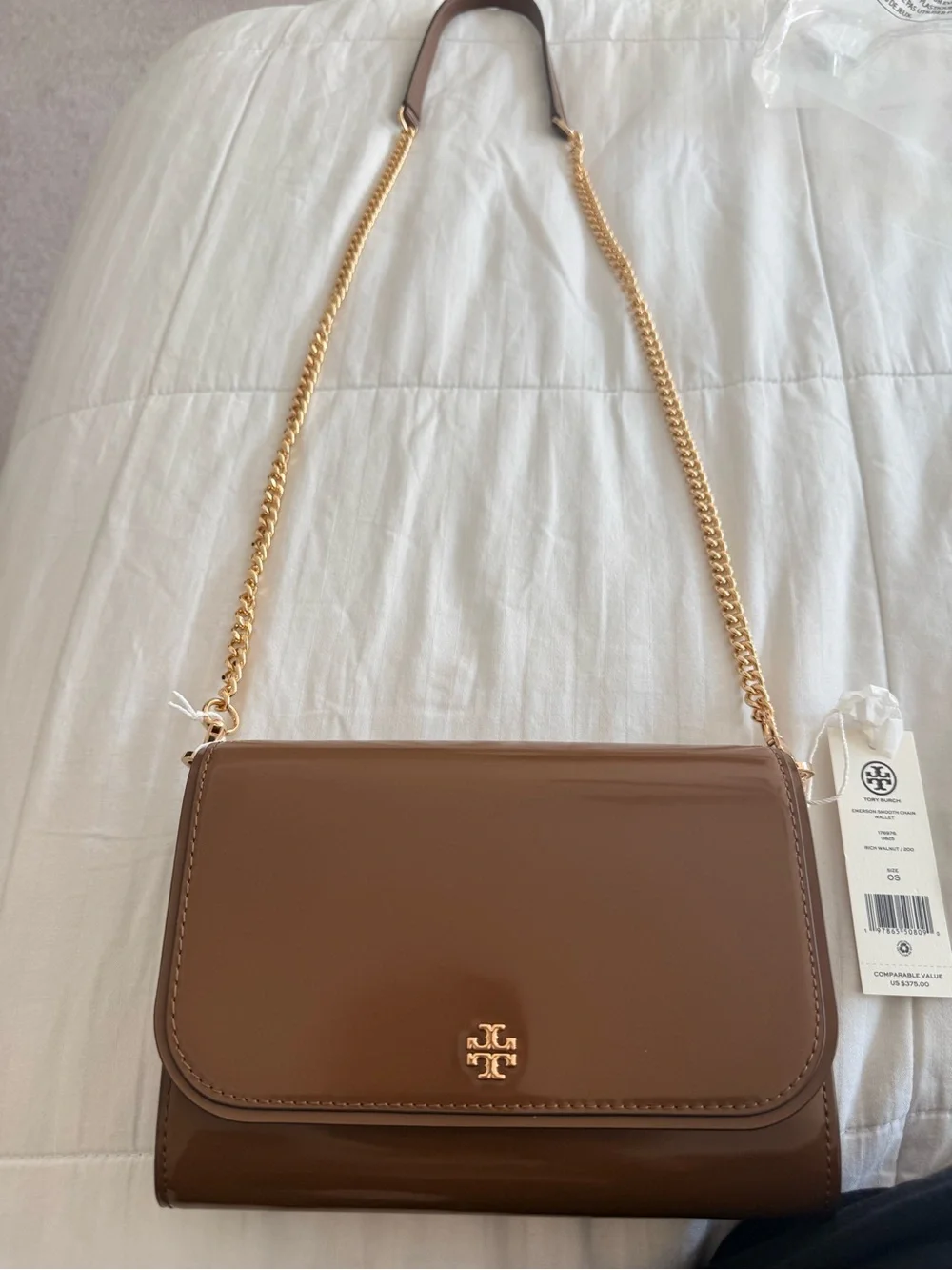Tory Burch Emerson Smooth Chain Wallet in Rich Walnut